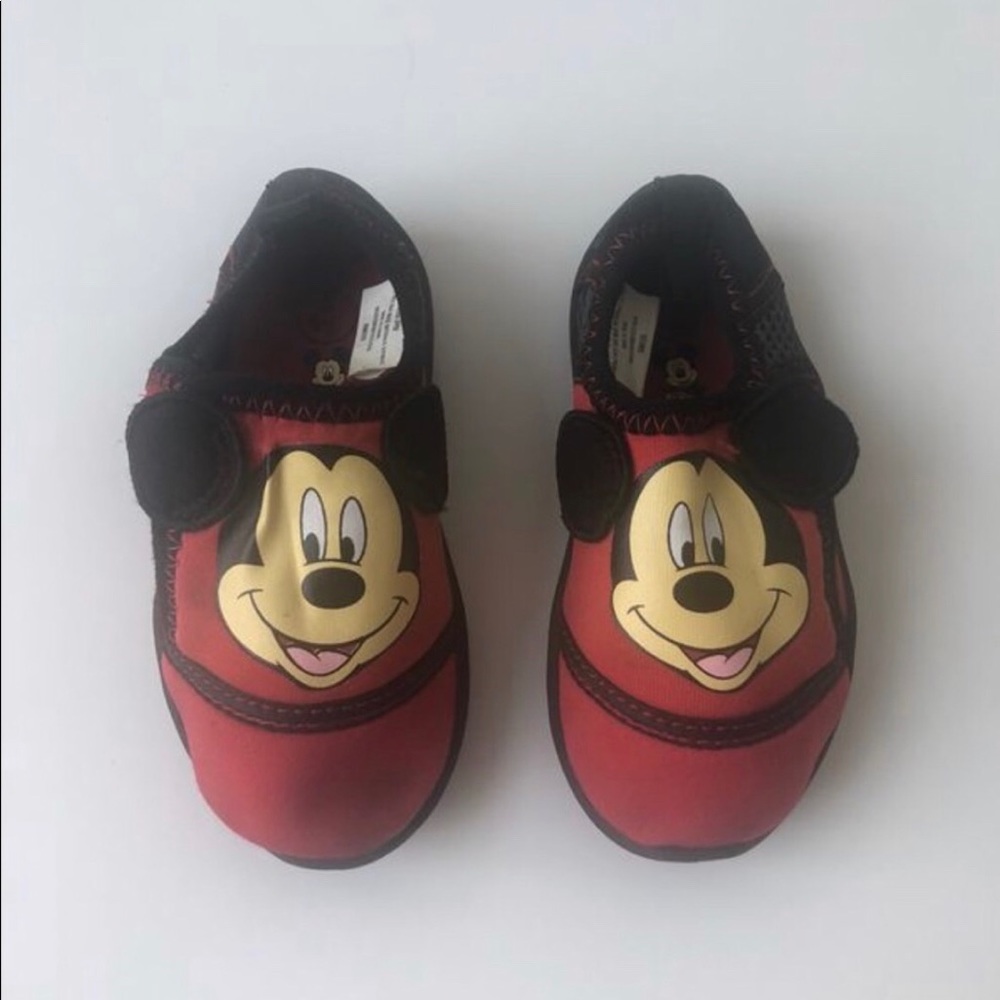 Toddler Mickey Mouse water shoes - size Small 5/6